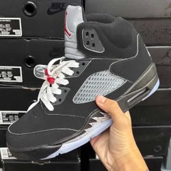 Jordan 5 Black Metallic 