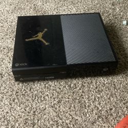 XBOX One Console, No Cords Or Controllers
