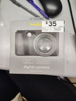 Digital Camera 