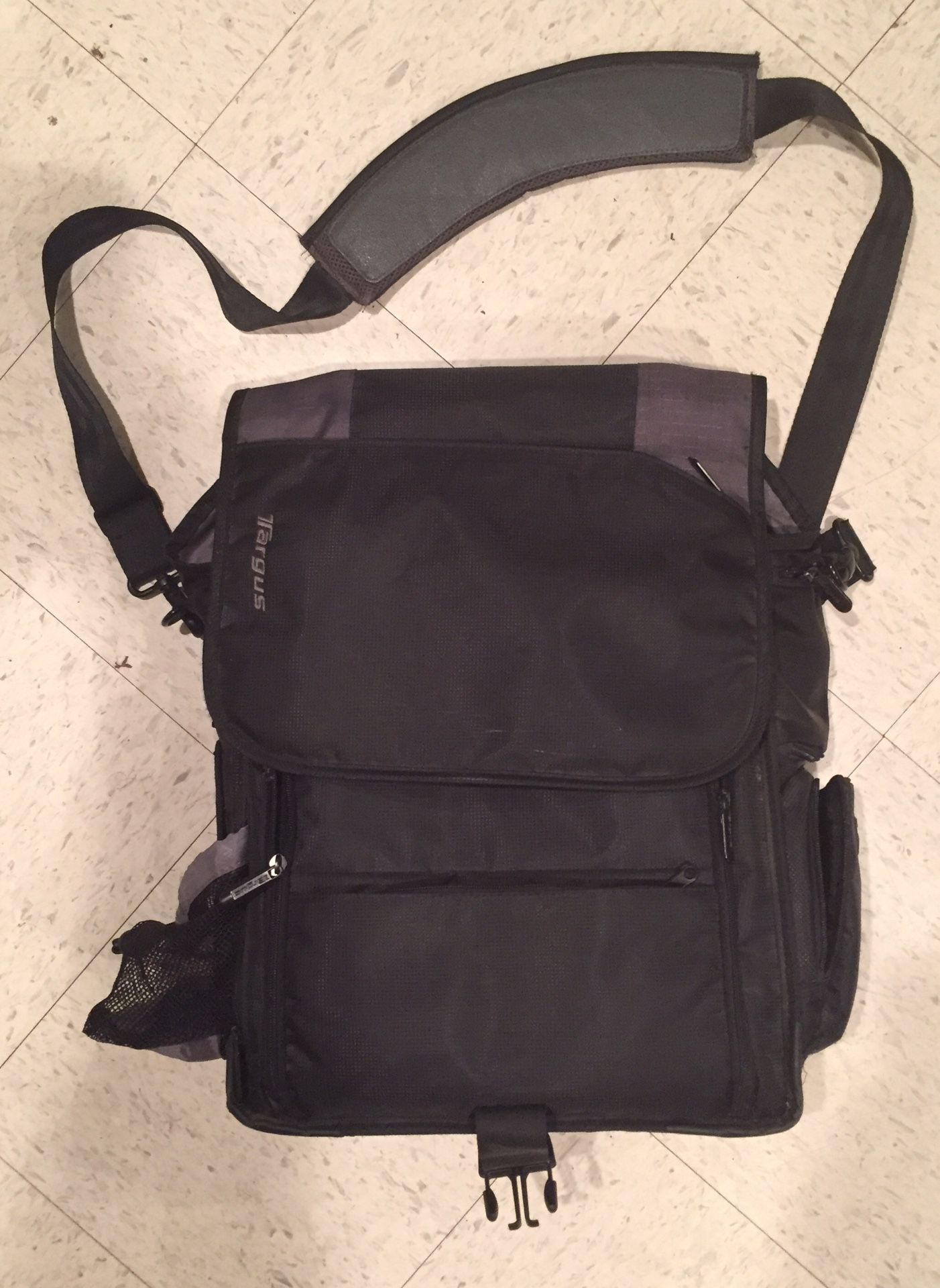 Targus Laptop Carrier/Backpack