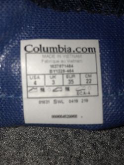 Boys youth Columbia snow boots size 4 Like new great condition