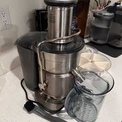 Breville Juicer
