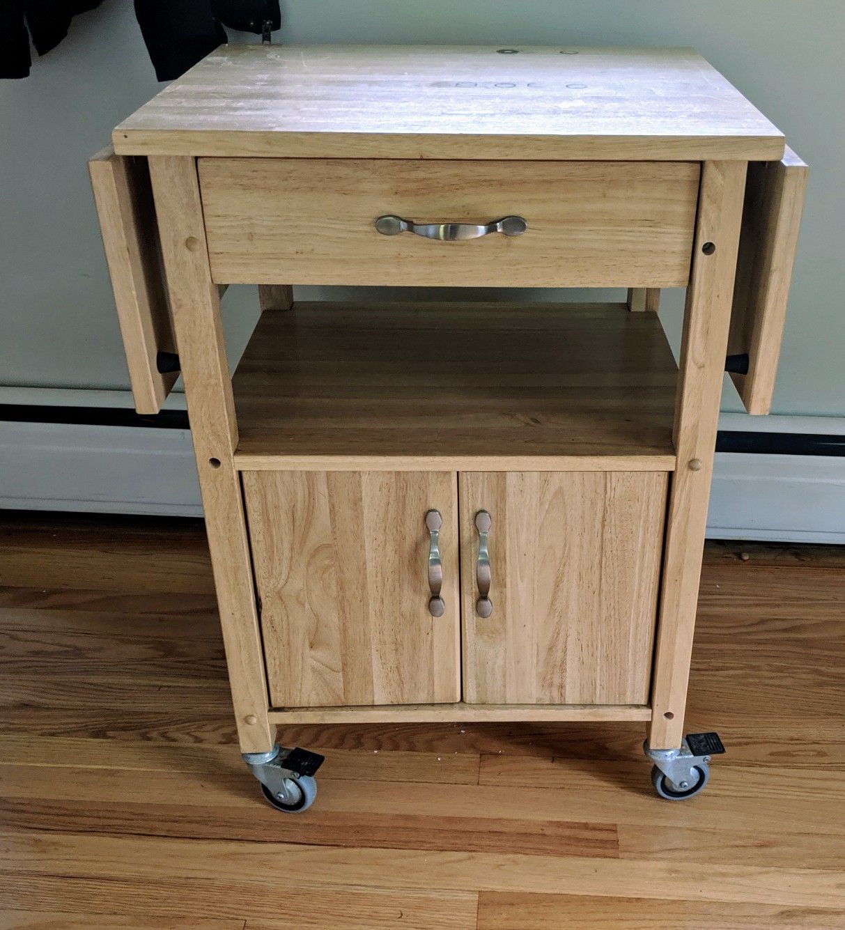 Solid wood rolling cart