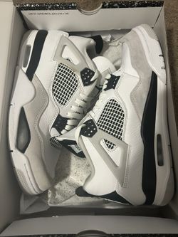 Jordan 4 Military Black Size 9
