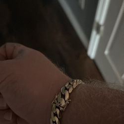 10k gold bracelet 