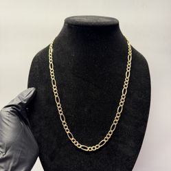 14K Gold Fígaro Chain 