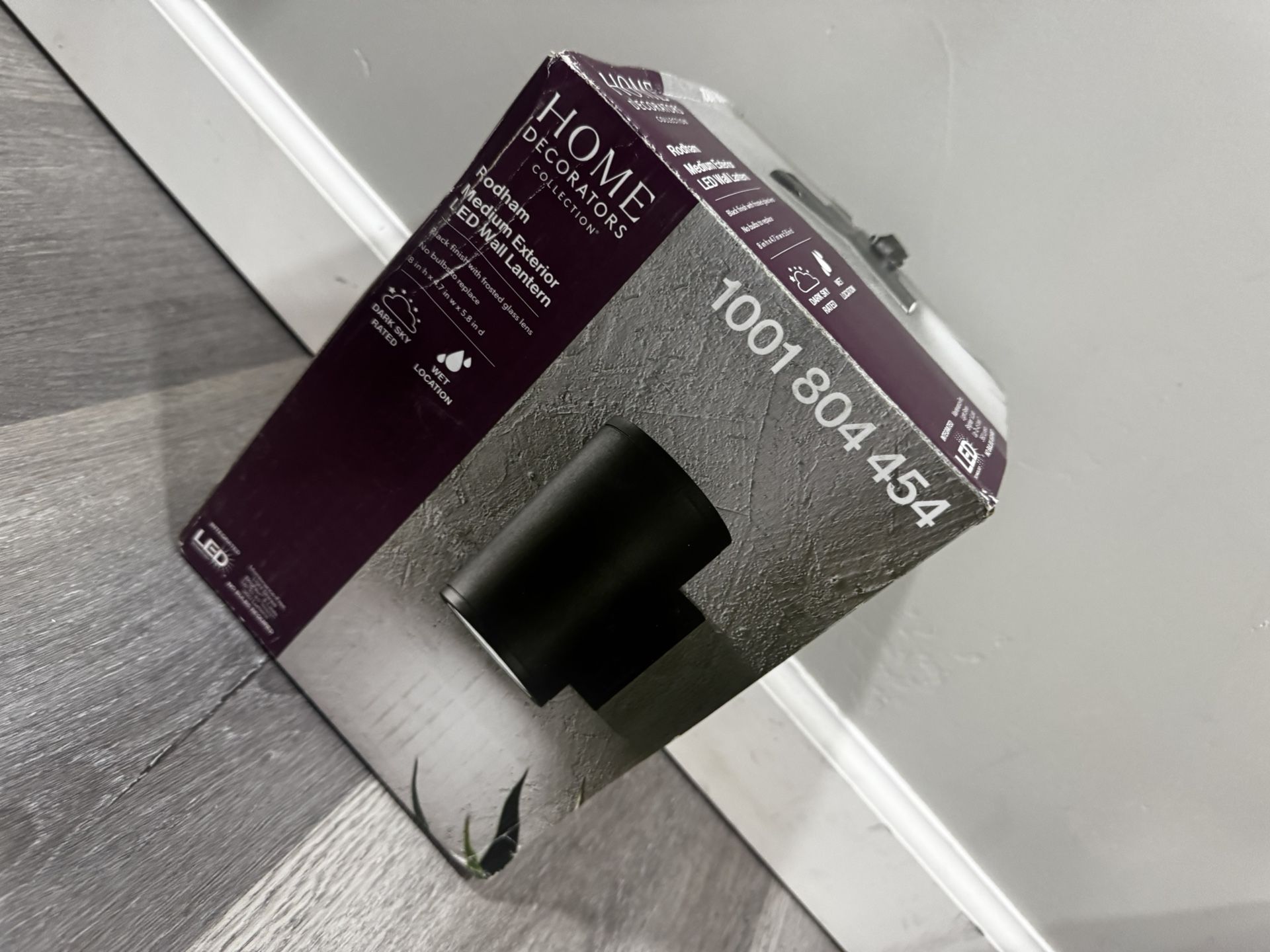 Rodham 8 in Black sconce light