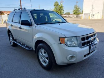 2010 Ford Escape XLT Clean Title 4Cyd