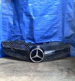 2009 2010 2011 2012 Mercedes Benz SL Class SL550 SL63 R230 Front Bumper Grille OEM (ORIGINAL)