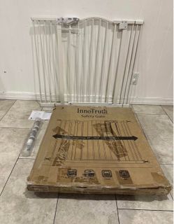 Wide Adjustable Pet Gate / Safety Gate - Fits Openings 29” - 39.6”