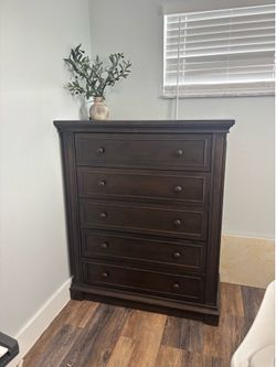 Solid wood chest drawers