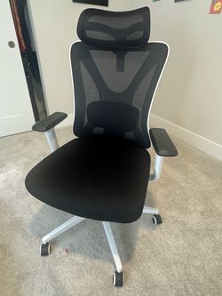 White ergonomic chair
