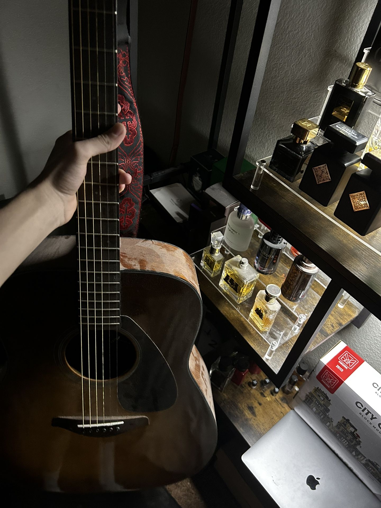 Yamaha Acoustic Guitar With Frontman Amp