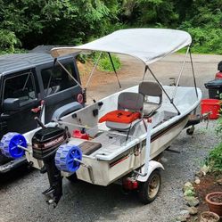1995 10' Livingston Boat