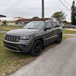 2021 Jeep Grand Cherokee Laredo