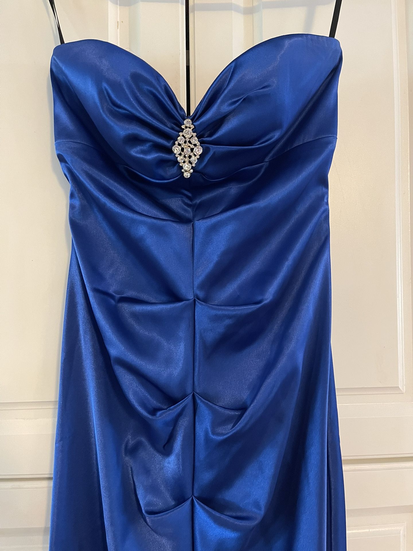 Like New if not New Camille La Vie Elegant Royal Blue Mermaid Dress - Perfect for Prom - Size 8