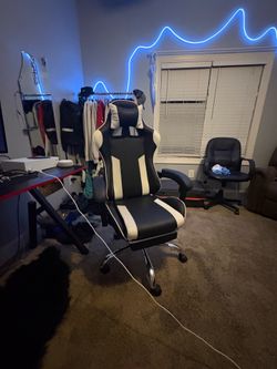Gaming chair