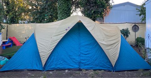 Xtra large 4 room insta camping tent