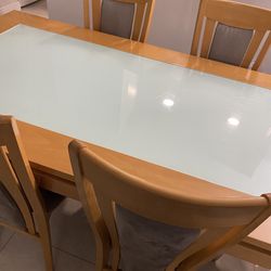 Dining table set with 6 Chairs 