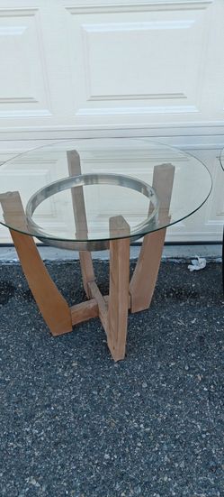 Glass Top 26"Round *24"High Corner Table