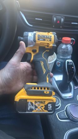 DeWalt 20V XR Brushless Impact Driver with Battery