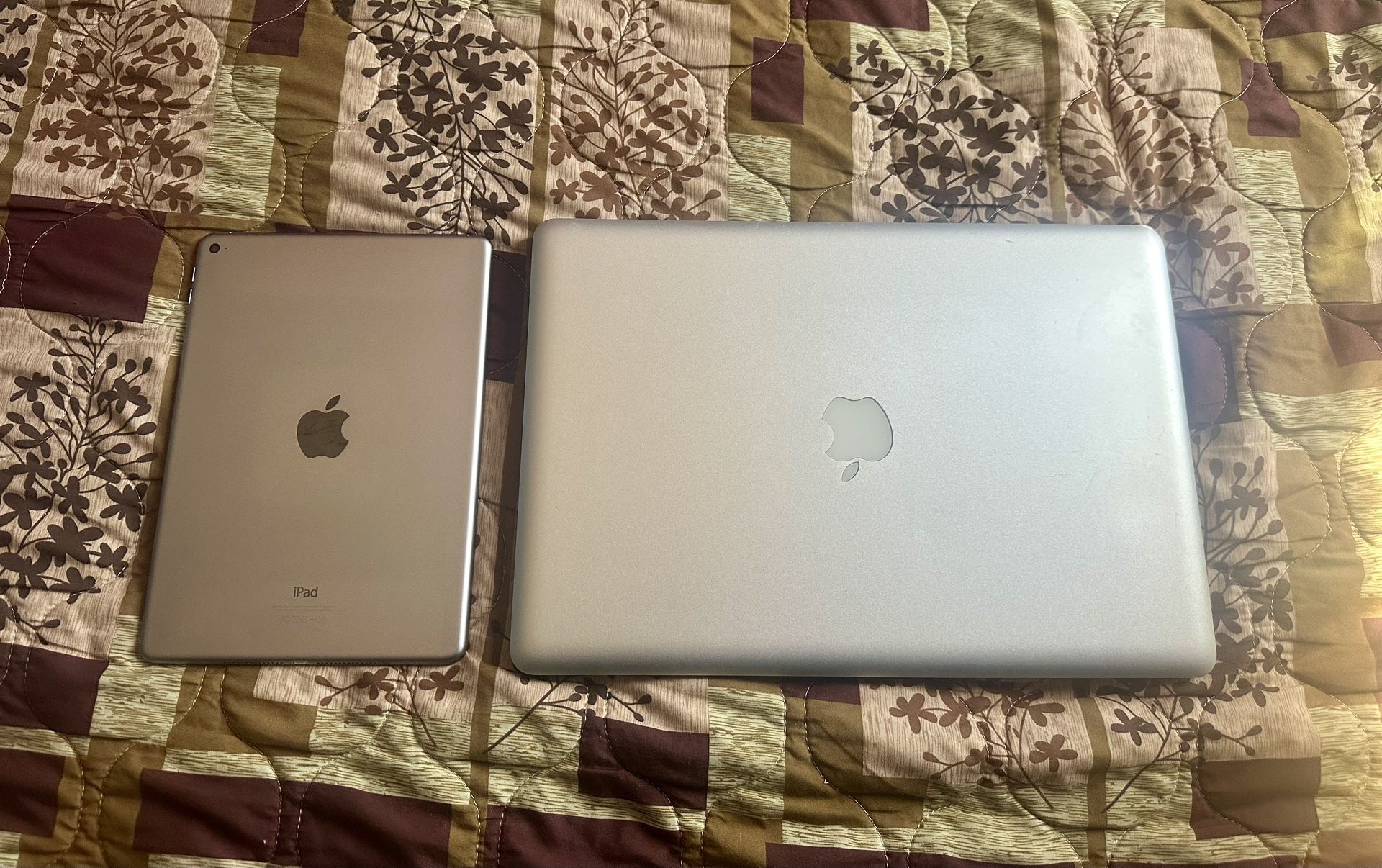 Macbook Pro & iPad