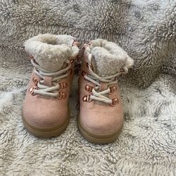 Toddler girl 2024 boots h&m