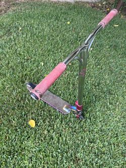 Madd Gear Scooter Razor like