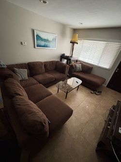 Couch for sale - 350$