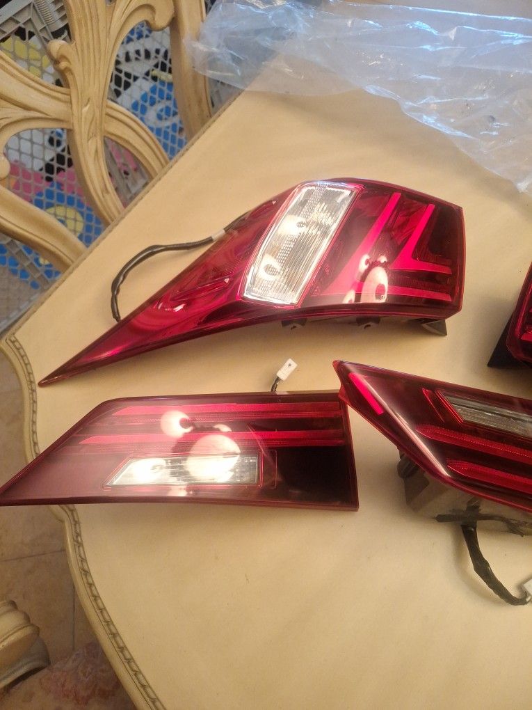 2014 Lexsus Rear Light For Sale