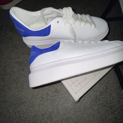 McQueen Size 44 (10/10.5) 