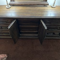 Vintage Drexler Dresser set from the 70’s
