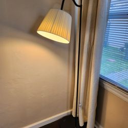 CTHEN Brand New Adjustable  Floor Lamp With Foot Key With Free Bulbs 