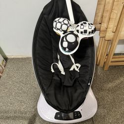 4moms mamaRoo Multi-Motion Baby Swing