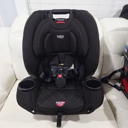Britax One4Life All-in-One Car Seat Carseat. 