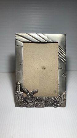 Picture frame pewter, lighthouse Seagal shells beach vintage made in Taiwan