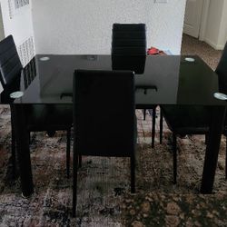 BLACK DINNING TABLE WITH 4 CHAIRS