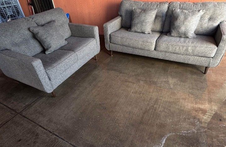 Medium Size Gray Sofa Set