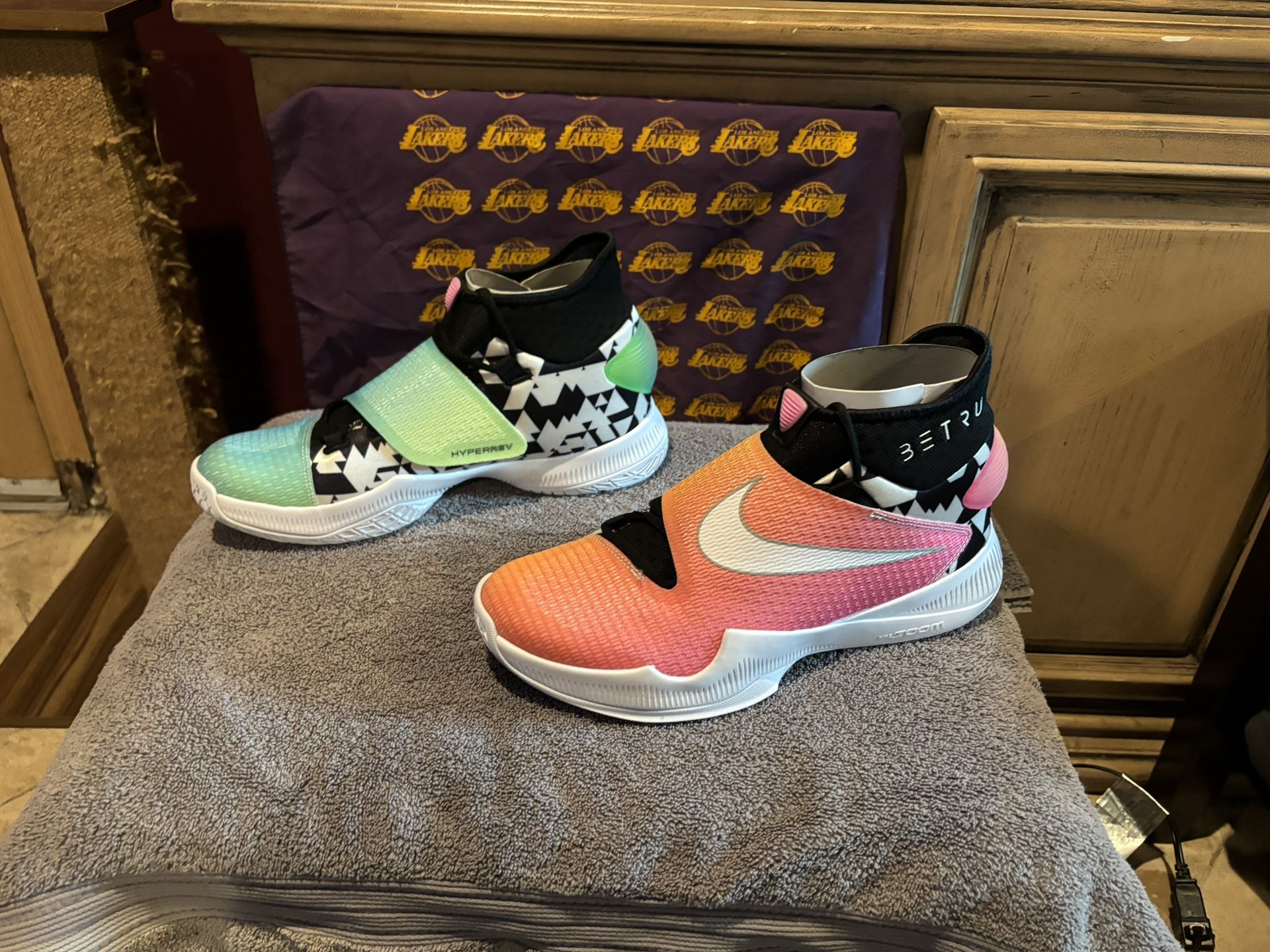 Nike HyperRev 2016 'BeTrue'