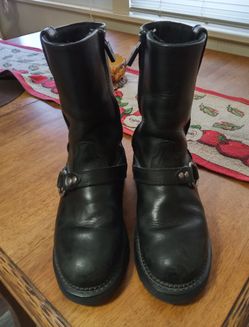 ARIAT BIKER BOOTS SIZE 7B
