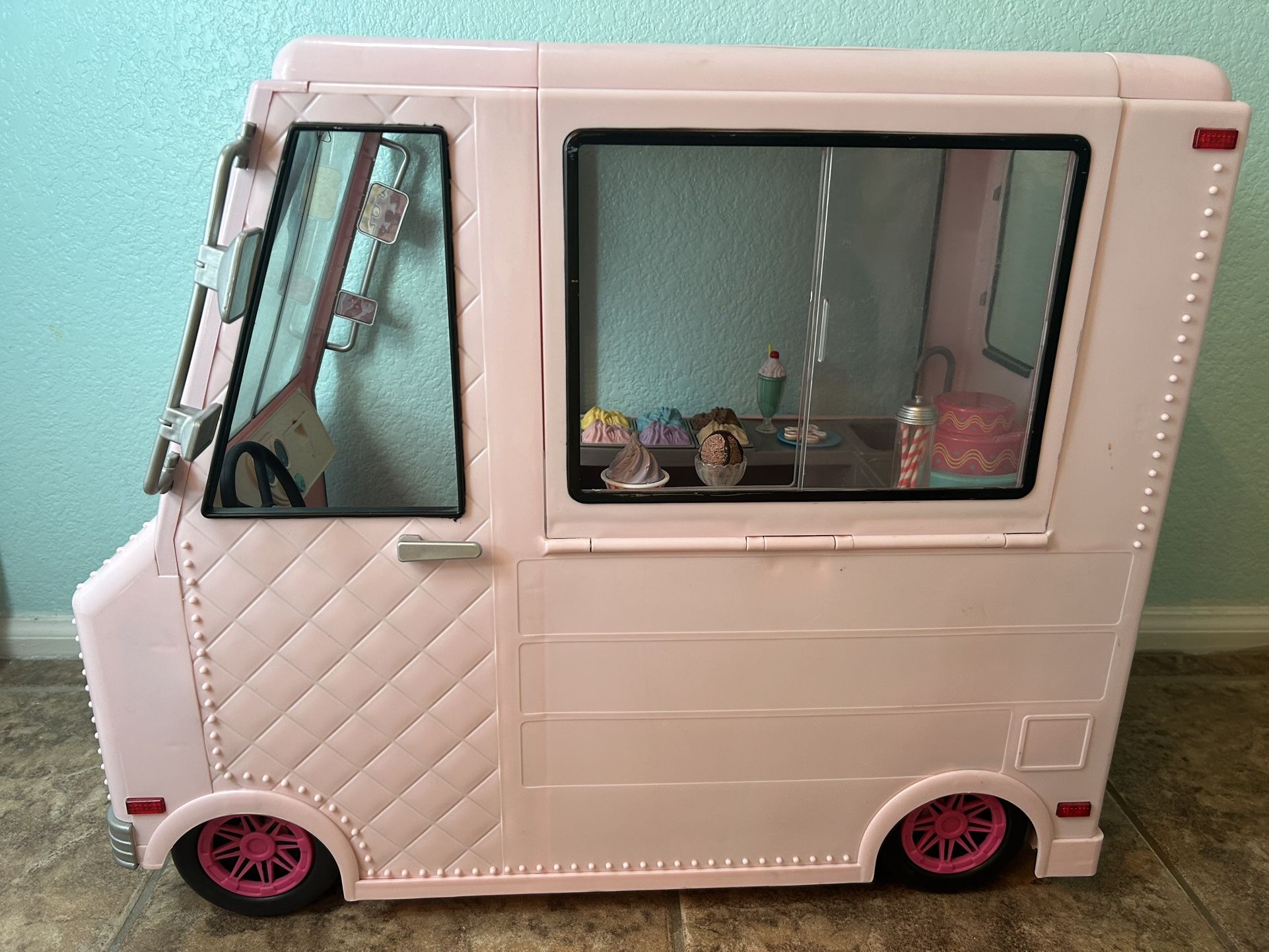 18 Inch Doll Ice Cream Truck (American girl doll Size)
