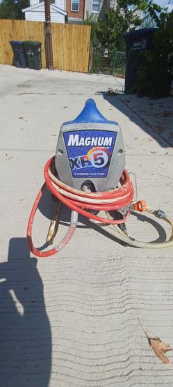 Magnum XR5 Power Piston Paint Sprayer 