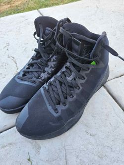 Nike Hyperdunk Black High-Top Basketball Shoes Size 11