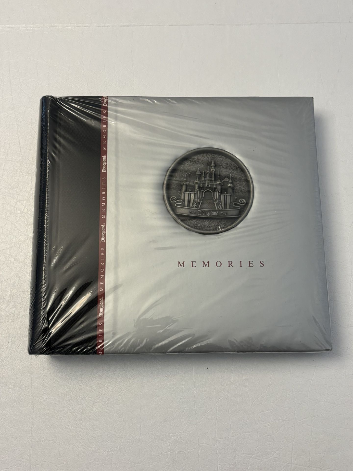 NEW - Disneyland Memories Photo Album DISNEY