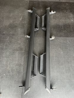 Toyota Predator Steps