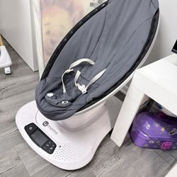 4moms MamaRoo Multi-Motion Baby Swing