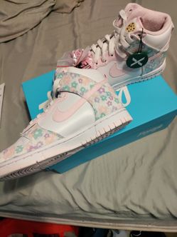 Doernbecher Jordan 1's Women's Size 6 BRAND NEW MINT CONDITION 