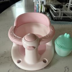 $10 - Pink Bath infant seat Like New With Water Spray