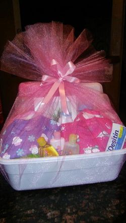 Baby girl basket