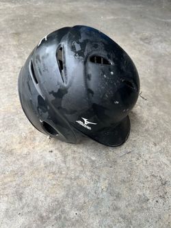 Mizuno Helmet